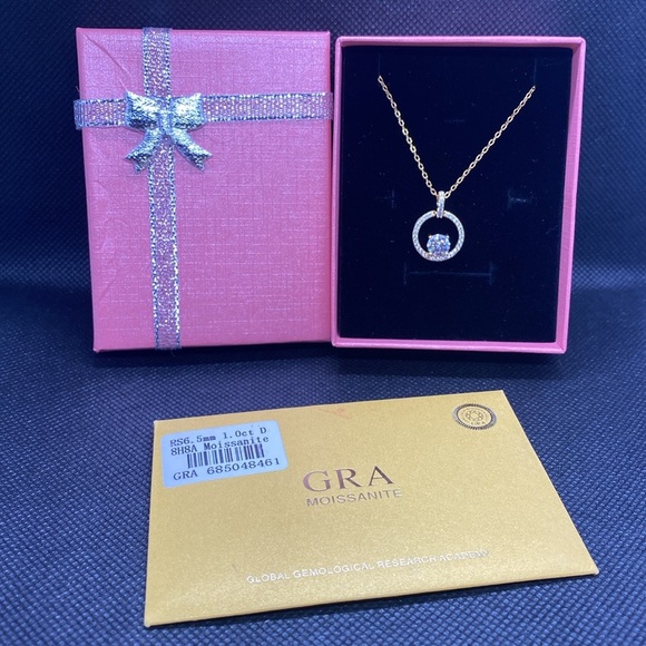 ⭐️Mosissanite⭐️5mm 1 ct GRA Certified Necklace/NIB - Picture 1 of 8